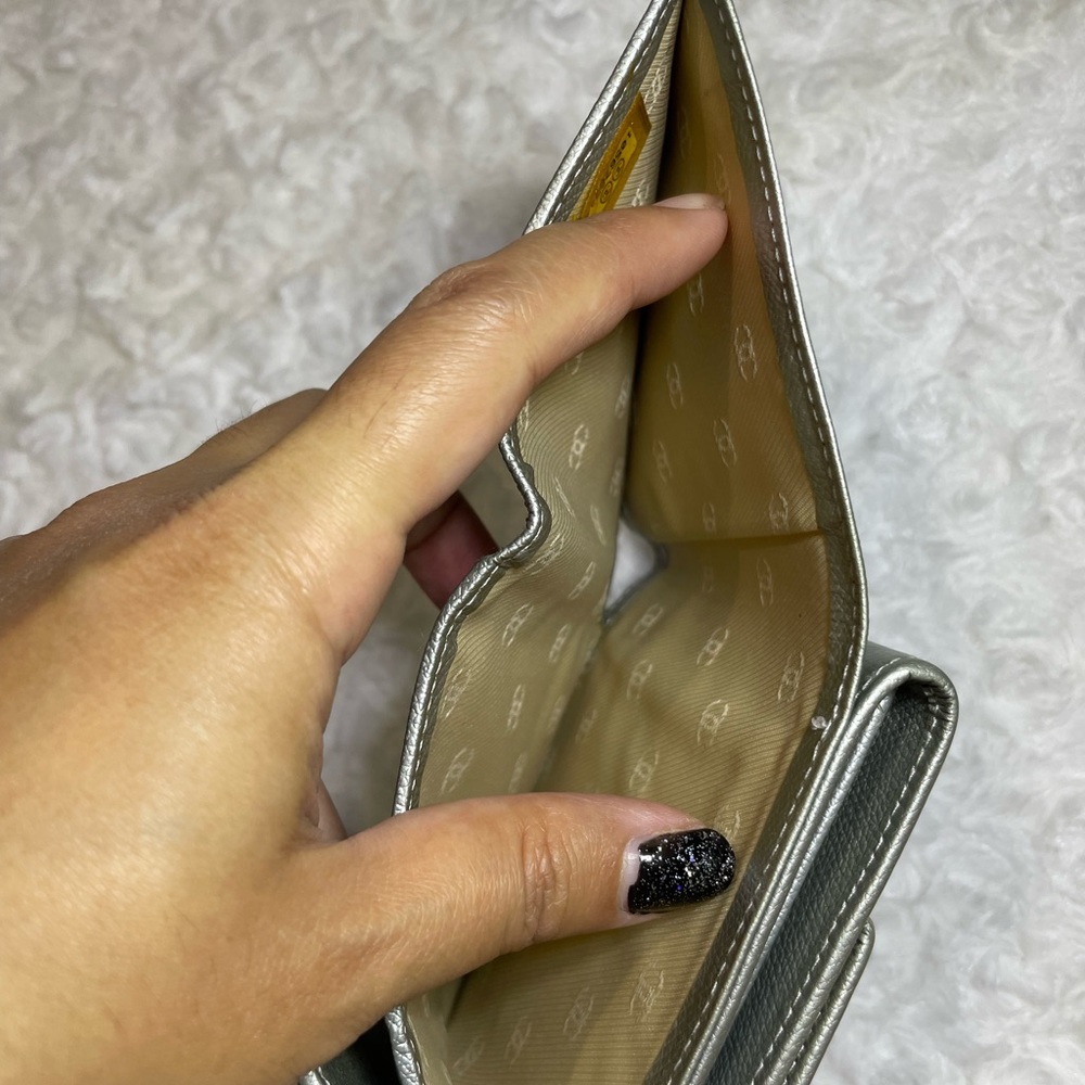 Chanel Sevruga Silver Compact Wallet ๐ฉถ - Picture 10 of 16